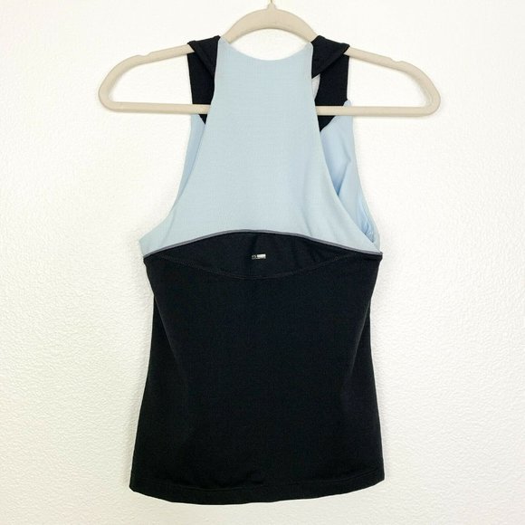 Adidas Medium Black Built in Bra Activewear Top - Picture 2 of 7